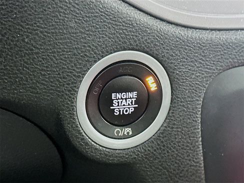 Used 2023 Dodge Charger R/T w/ Blacktop Package image 27