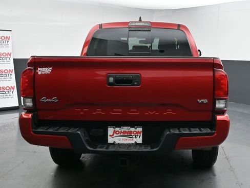 Used 2020 Toyota Tacoma SR5 image 8