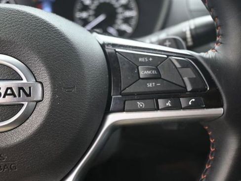 Used 2020 Nissan Altima 2.5 SR FWD image 16