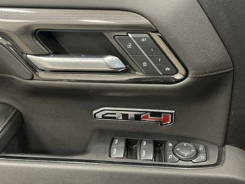 Used 2023 GMC Sierra 1500 AT4 image 33