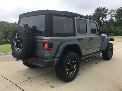 Used 2022 Jeep Wrangler Unlimited Rubicon 4xe w/ Cold Weather Group AWD/4WD image 6