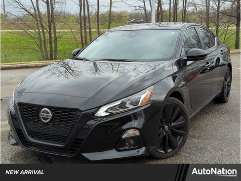 Used 2022 Nissan Altima 2.5 SR w/ Midnight Edition Package image 1