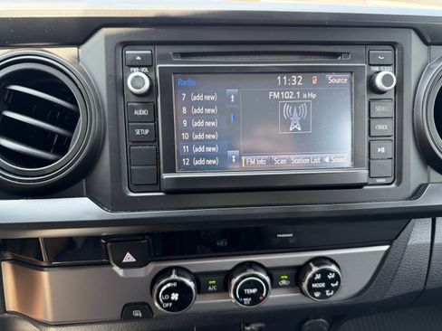Used 2017 Toyota Tacoma SR w/ SR Convenience Package RWD image 20
