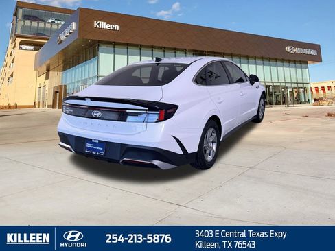 Used 2025 Hyundai Sonata SE image 9