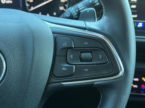 Used 2022 Buick Envision Preferred image 36