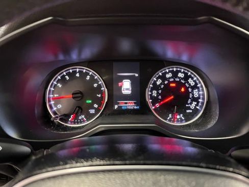 Used 2021 Toyota RAV4 XLE Premium image 27