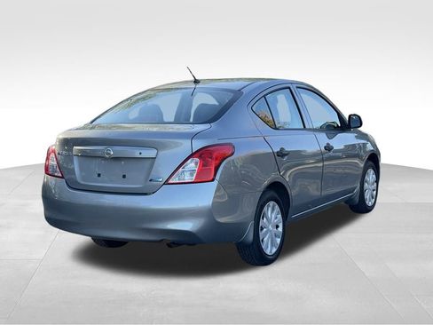 Used 2014 Nissan Versa S image 4