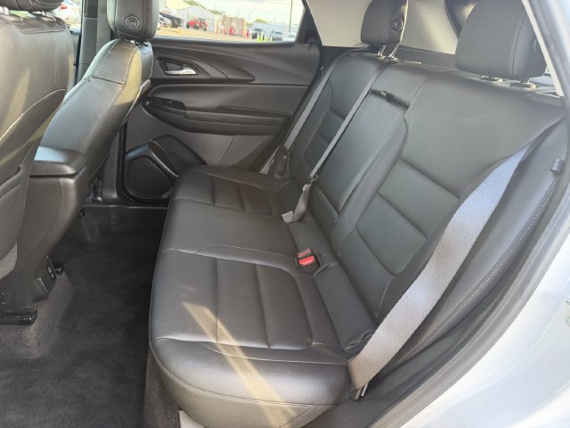 Used 2021 Chevrolet TrailBlazer LT w/ Premium Seating Package FWD image 26