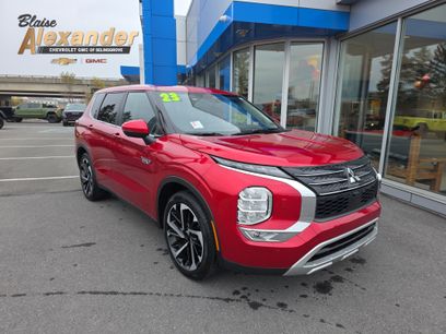 Used 2023 Mitsubishi Outlander 4WD Plug-In Hybrid