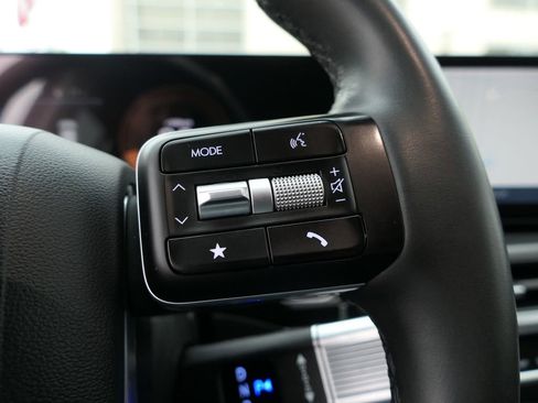 Used 2024 Hyundai Santa Fe XRT image 16