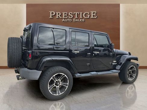Used 2013 Jeep Wrangler Unlimited Sahara w/ Connectivity Group image 14