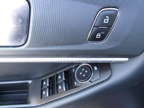 Used 2025 Ford Explorer ST-Line AWD/4WD image 9