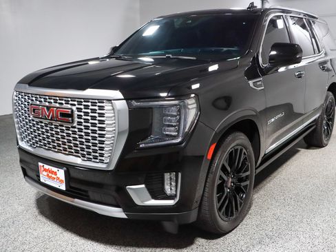 Used 2023 GMC Yukon Denali w/ Denali Reserve Package AWD/4WD image 39