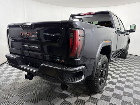 New 2026 GMC Sierra 2500 AT4 w/ AT4 Premium Plus Package AWD/4WD image 6