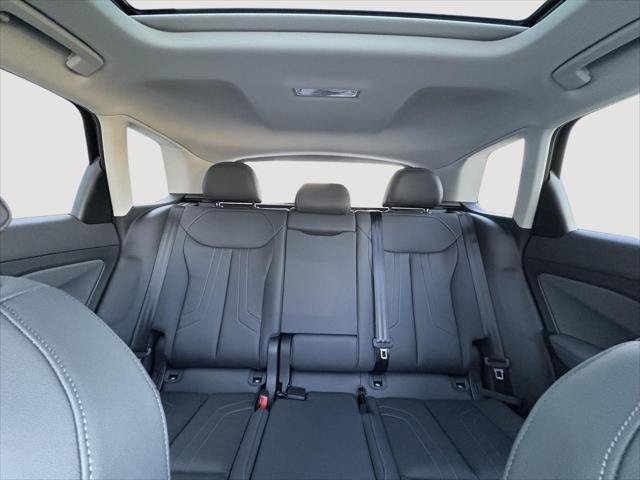 New 2026 Audi Q3 quattro 2.0T AWD/4WD image 21