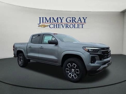 New 2026 Chevrolet Colorado Z71 w/ Technology Package AWD/4WD image 6