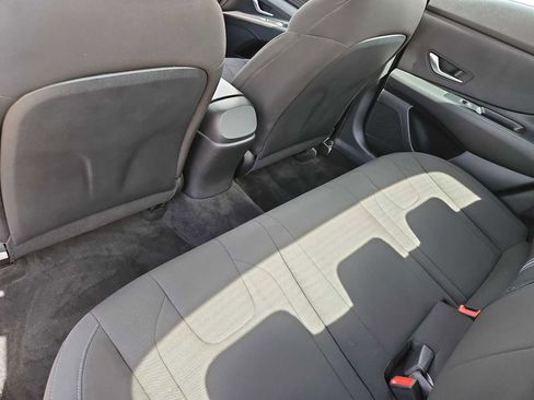 Used 2023 Hyundai Elantra Blue FWD image 18