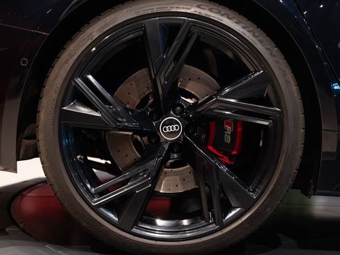 Used 2021 Audi RS 6 AWD/4WD image 14