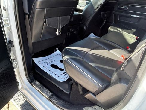 Used 2016 RAM 1500 Limited AWD/4WD image 9