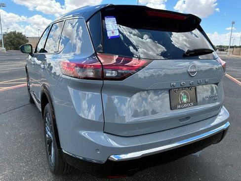 New 2026 Nissan Rogue Platinum w/ Platinum Premium Package AWD/4WD image 4
