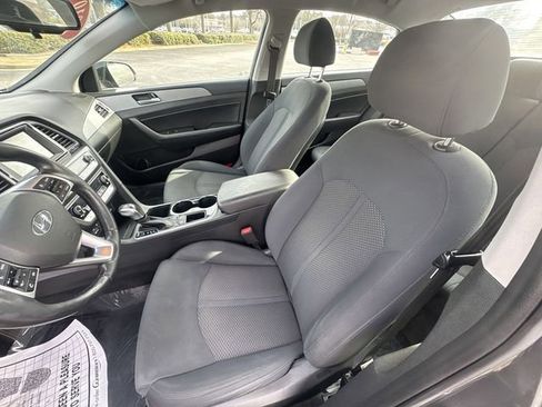 Used 2019 Hyundai Sonata SEL image 12