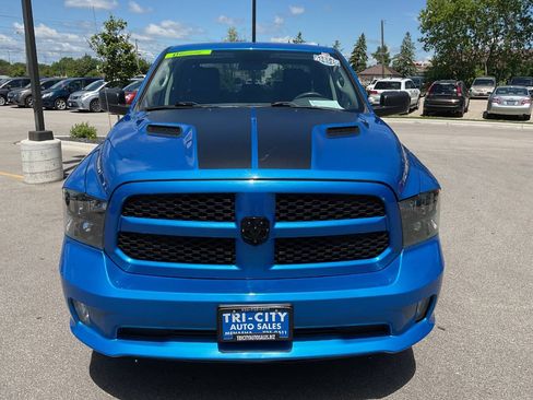 Used 2019 RAM 1500 Express w/ Express Value Package AWD/4WD image 12