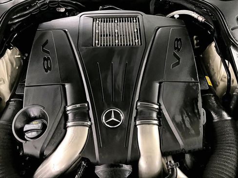 Used 2017 Mercedes-Benz S 550 4MATIC Sedan image 31