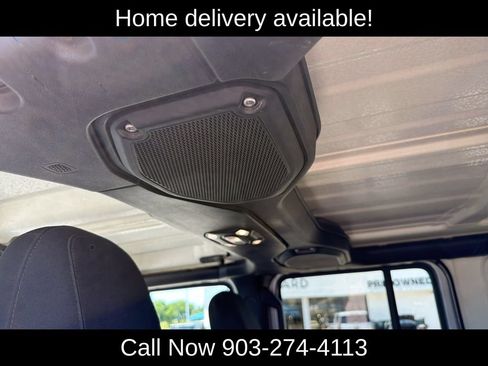 Used 2021 Jeep Wrangler Unlimited Sahara AWD/4WD image 9