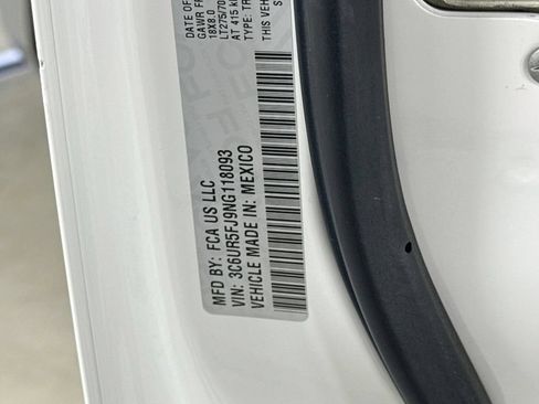 Used 2022 RAM 2500 Laramie AWD/4WD image 43