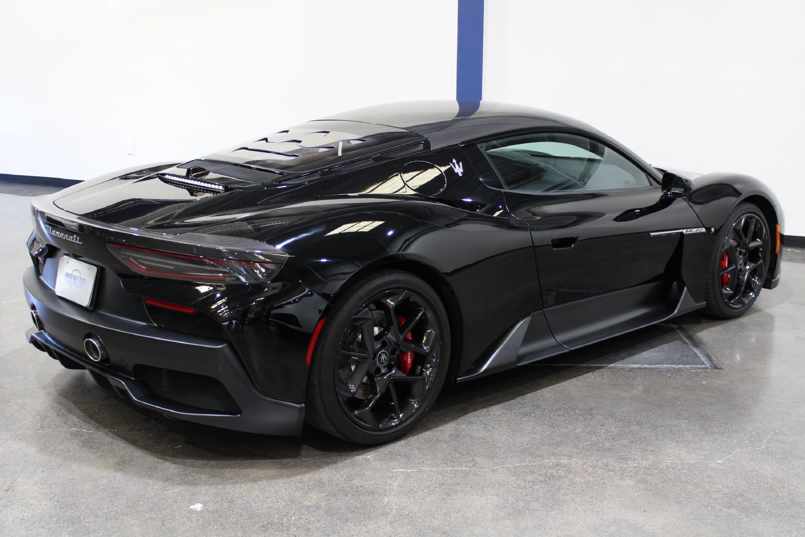 Used 2022 Maserati MC20 Coupe RWD image 23