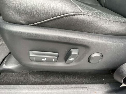 Used 2013 Toyota 4Runner Limited RWD image 16