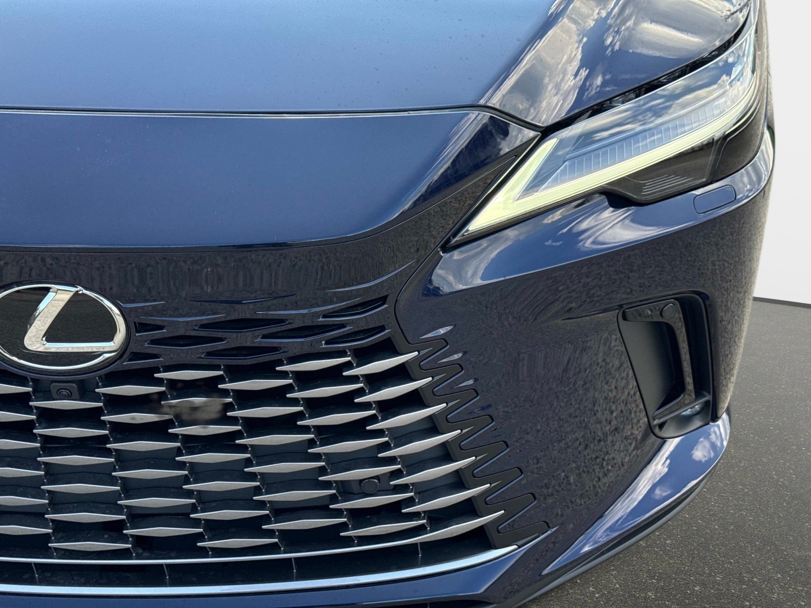 New 2026 Lexus RX 350 FWD w/ Convenience Package image 9
