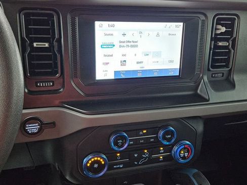 Used 2022 Ford Bronco 2-Door w/ Sasquatch Package AWD/4WD image 15