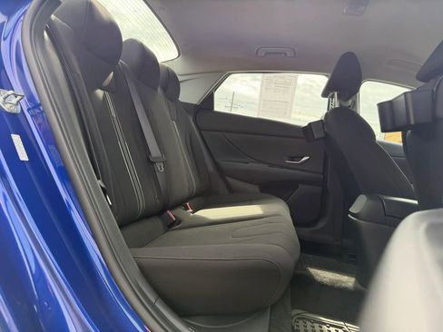 Used 2022 Hyundai Elantra SEL FWD image 14