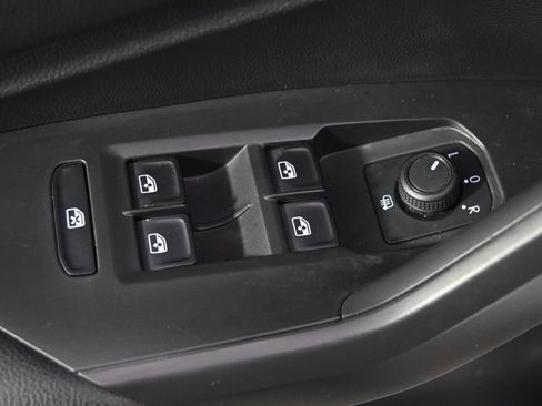 Used 2019 Volkswagen Jetta S w/ Driver Assistance Package image 23