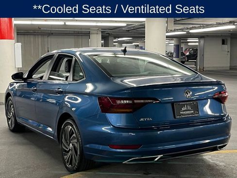 Used 2019 Volkswagen Jetta SEL Premium image 5