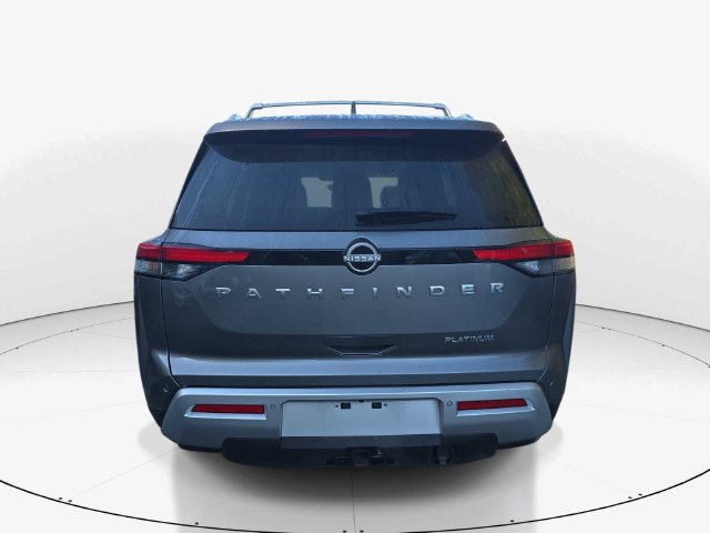 Used 2025 Nissan Pathfinder Platinum FWD image 7