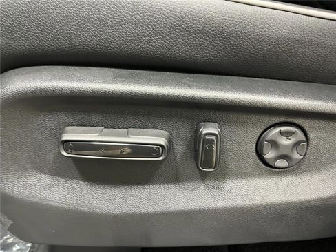 New 2026 Honda Odyssey Touring image 14