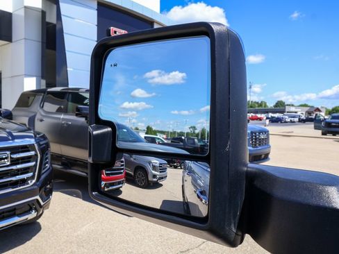 Used 2023 GMC Sierra 2500 Denali w/ Denali Ultimate Package AWD/4WD image 31