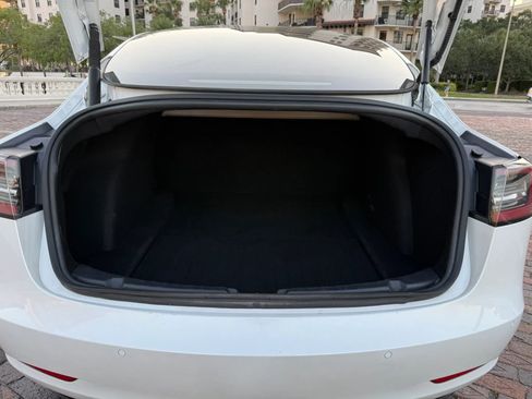 Used 2021 Tesla Model 3 Standard Range Plus RWD image 17