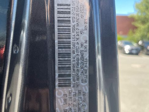 Used 2019 Jeep Wrangler Unlimited Rubicon AWD/4WD image 16