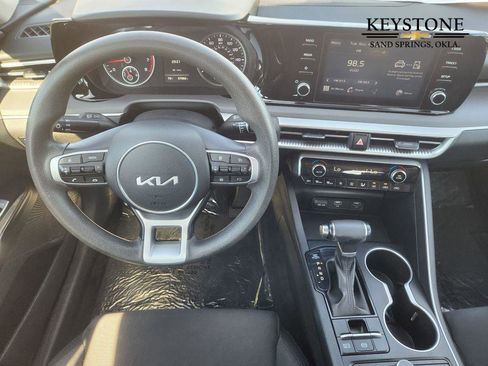 Used 2023 Kia K5 LXS image 27