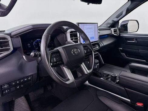 Used 2023 Toyota Tundra Platinum image 10