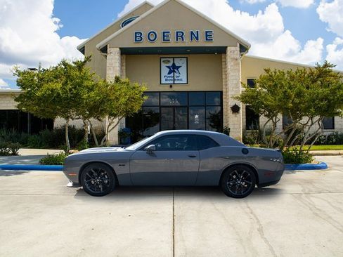 Used 2023 Dodge Challenger R/T w/ Blacktop Package image 2
