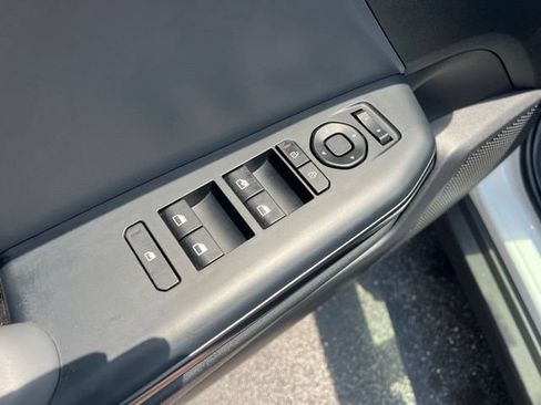 Used 2025 Kia K4 FWD image 26