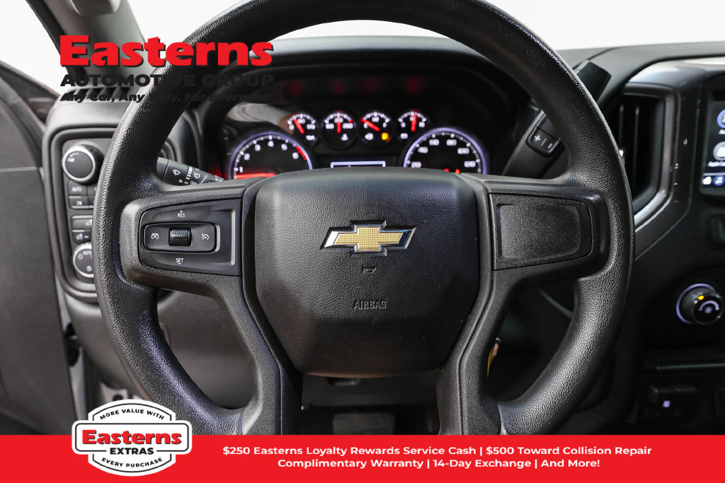 Used 2019 Chevrolet Silverado 1500 Custom w/ Custom Value Package AWD/4WD image 11