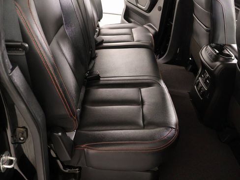 Used 2023 Nissan Titan PRO-4X w/ Pro-4x Convenience Package image 15