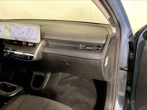 Used 2024 Hyundai Ioniq 5 SEL RWD image 16