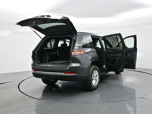 New 2025 Jeep Grand Cherokee Laredo X image 27