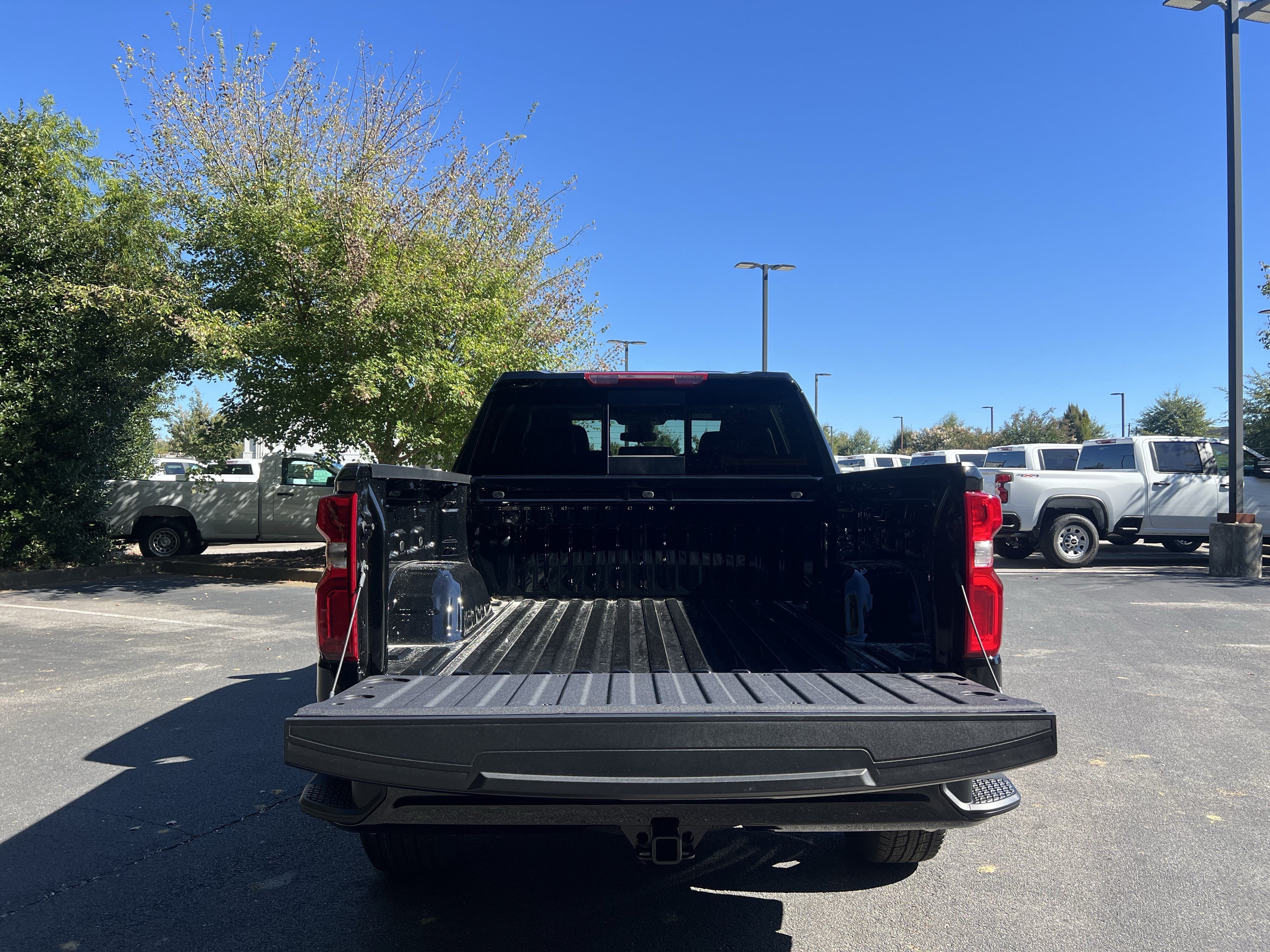 New 2026 Chevrolet Silverado 1500 RST w/ Convenience Package II AWD/4WD image 11